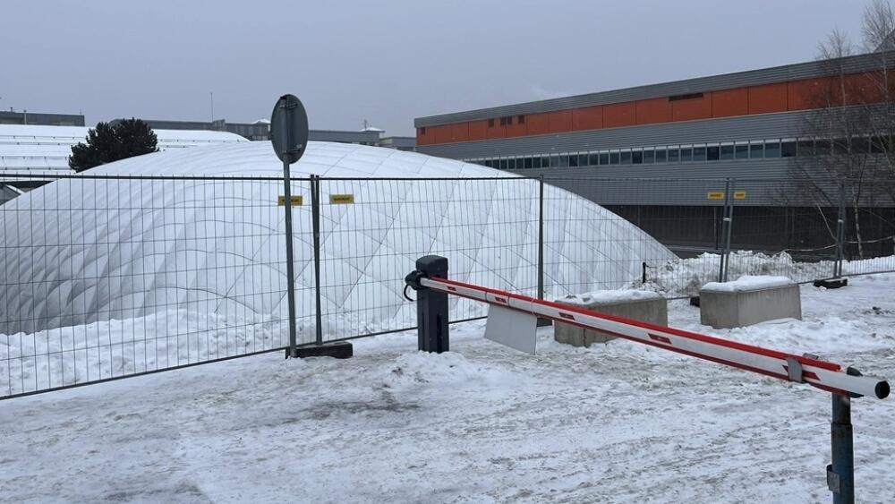 Už je nafouknutá. Hala, která částečně nahradí Svijanskou arenu. Foto z FB Home Credit Arena